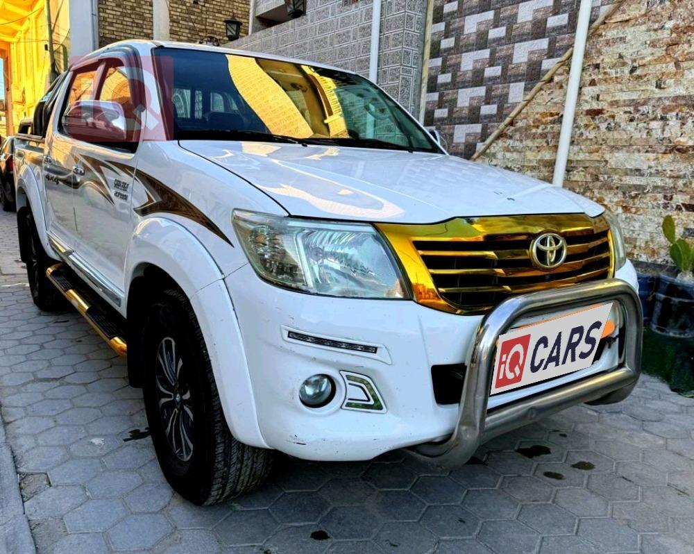 تويوتا هايلوكس